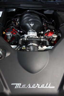 Maserati_GranTurismo_S_9.jpg